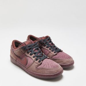 2023 Nike SB Dunk Low City Of Love 'Burgundy Crush' Trainers - UK8.5